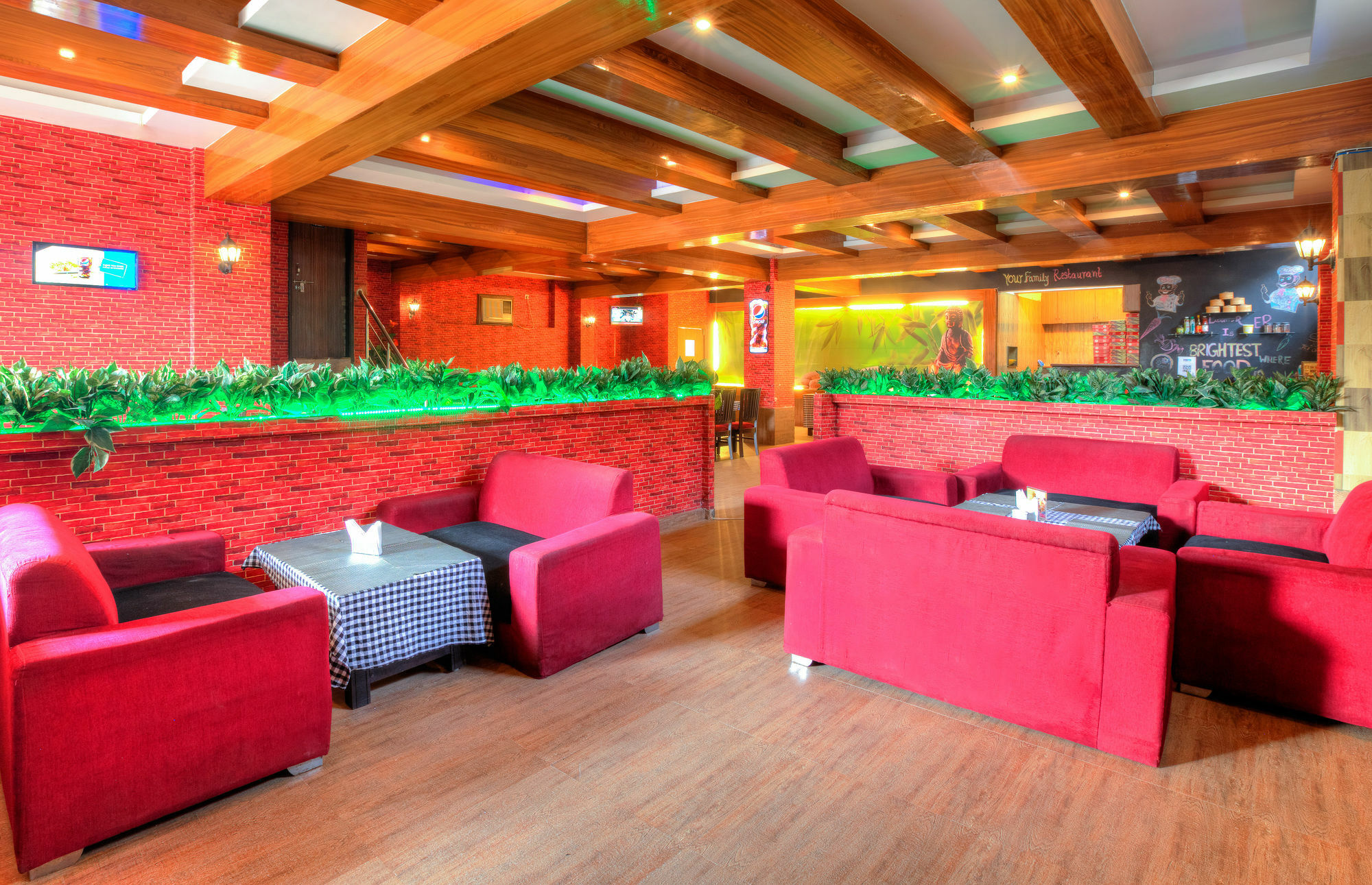Treebo Shivam Inn Near Singapore Mall 러크나우 외부 사진
